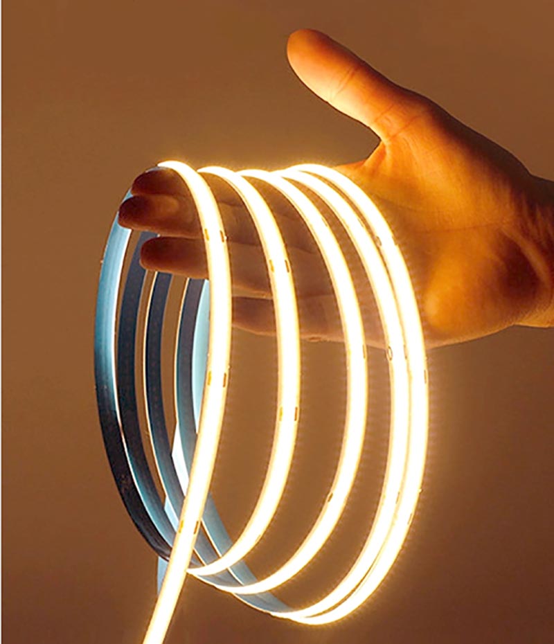 Comment fonctionne la lumière LED une fois l'alimentation de l'interrupteur allumée ?